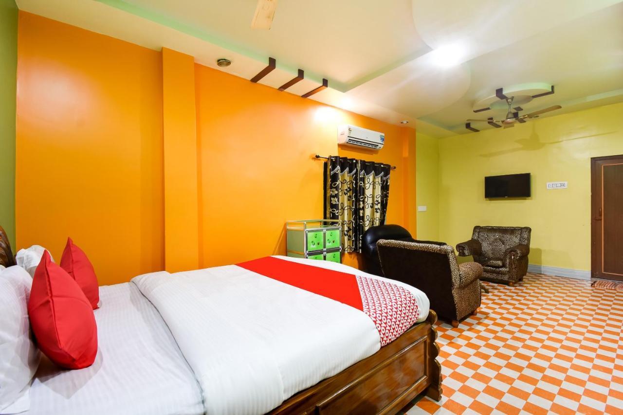 Oyo 44160 Hotel Sahana Jangipur Exterior foto